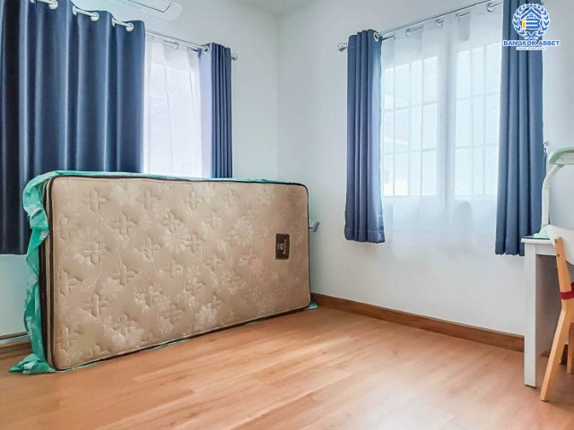 *****บ้านแฝดมือสองย่านกรุงเทพฯ ม.โกลเด้นนีโอ บางนา-สวนหลวง เนื้อที่ 35.71 ตร.ว. ฟังก์ชัน 4 ห้องนอน 3 ห้องน้ำ 2 ที่จอดรถ บ้านสวยสภาพดี บนทำเลแห่งการเดินทาง ใกล้สนามบิสุวรรณภูมิ, รถไฟฟ้าแอร์พอร์ต เรล ลิงก์ "สถานีซีคอน" และทางด่วน "บูรพาวิถี"